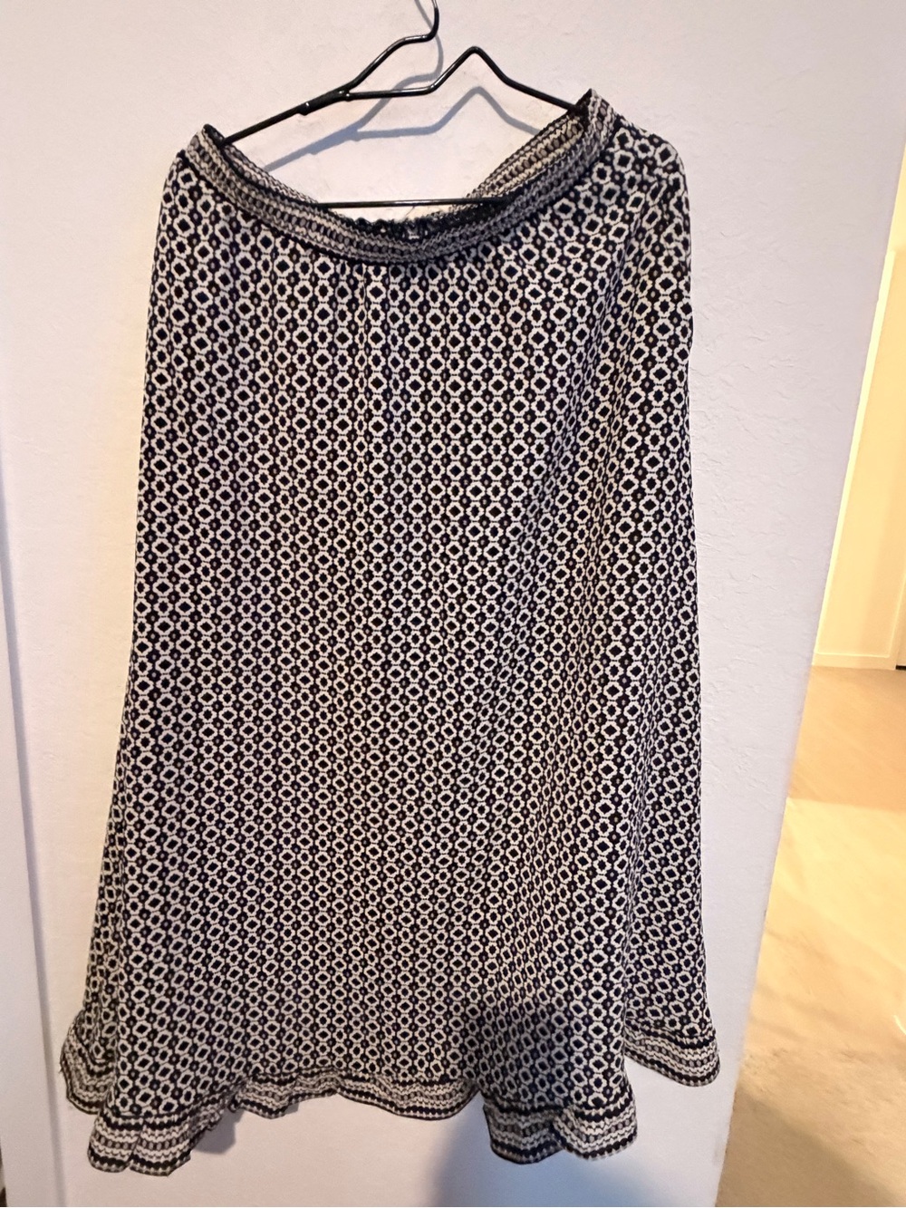 Max Studio Black and White Geo-Print A-Line Skirt